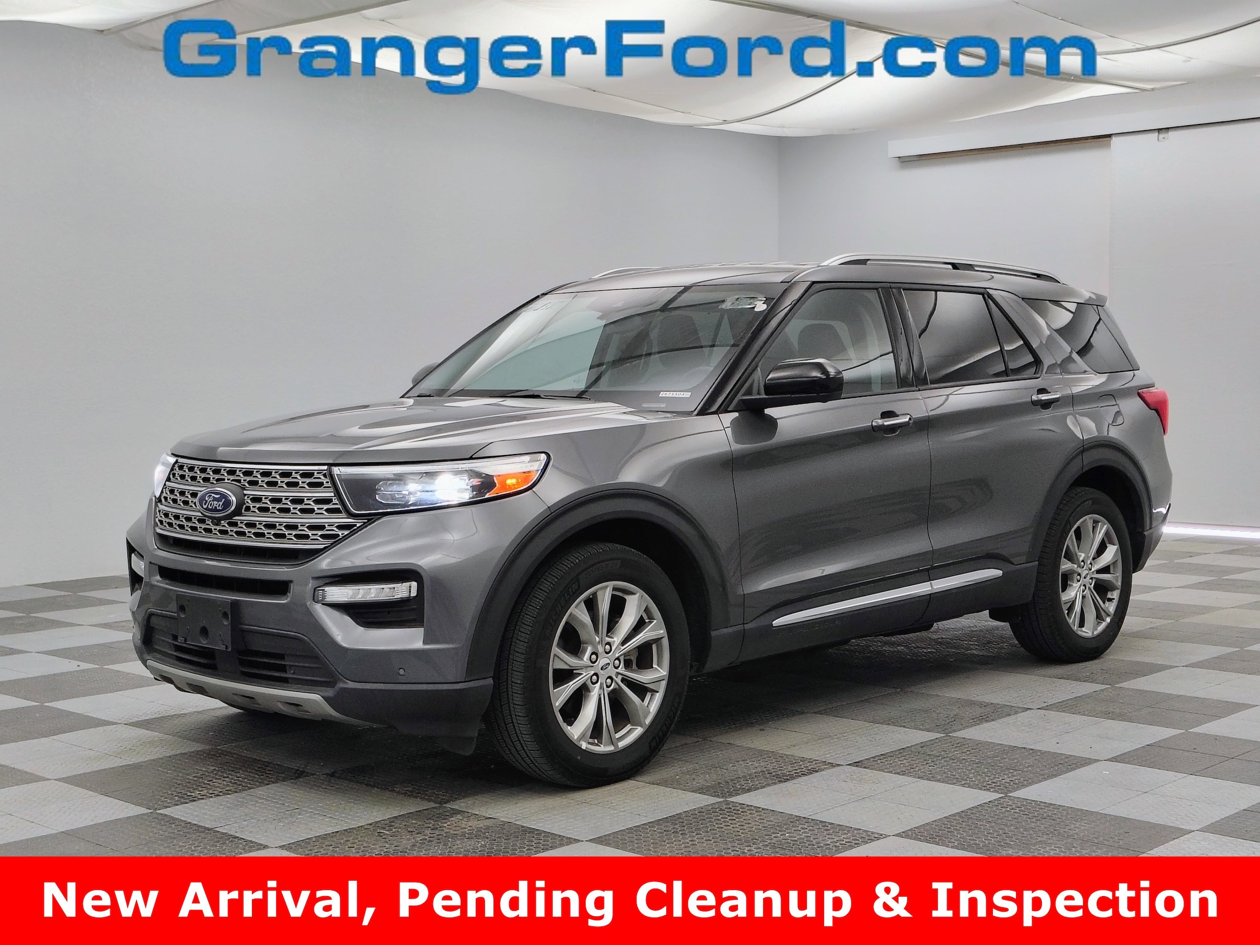 2023 Ford Explorer Limited 4WD's photo