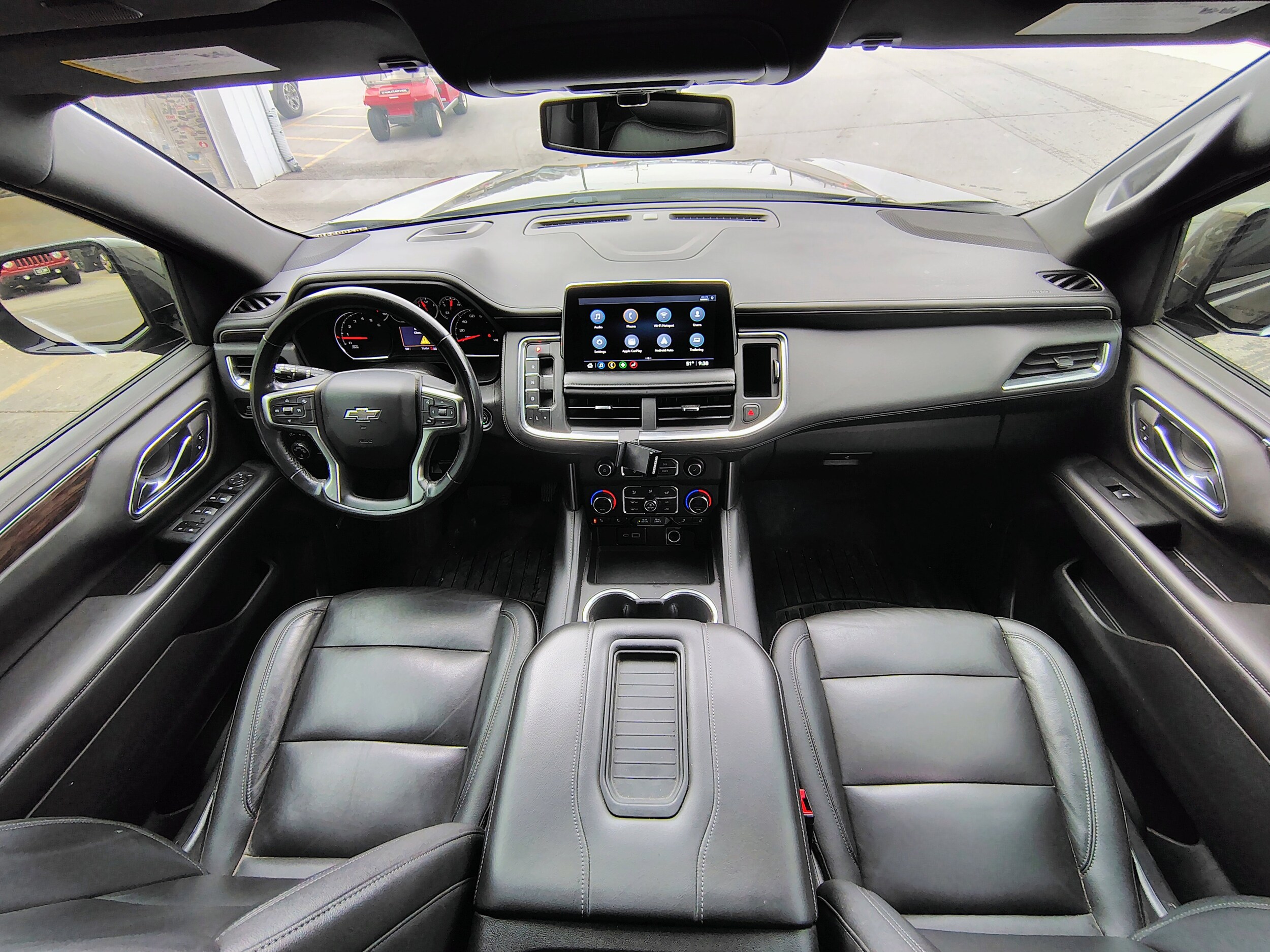 2021 Chevrolet Tahoe Z71 photo 2