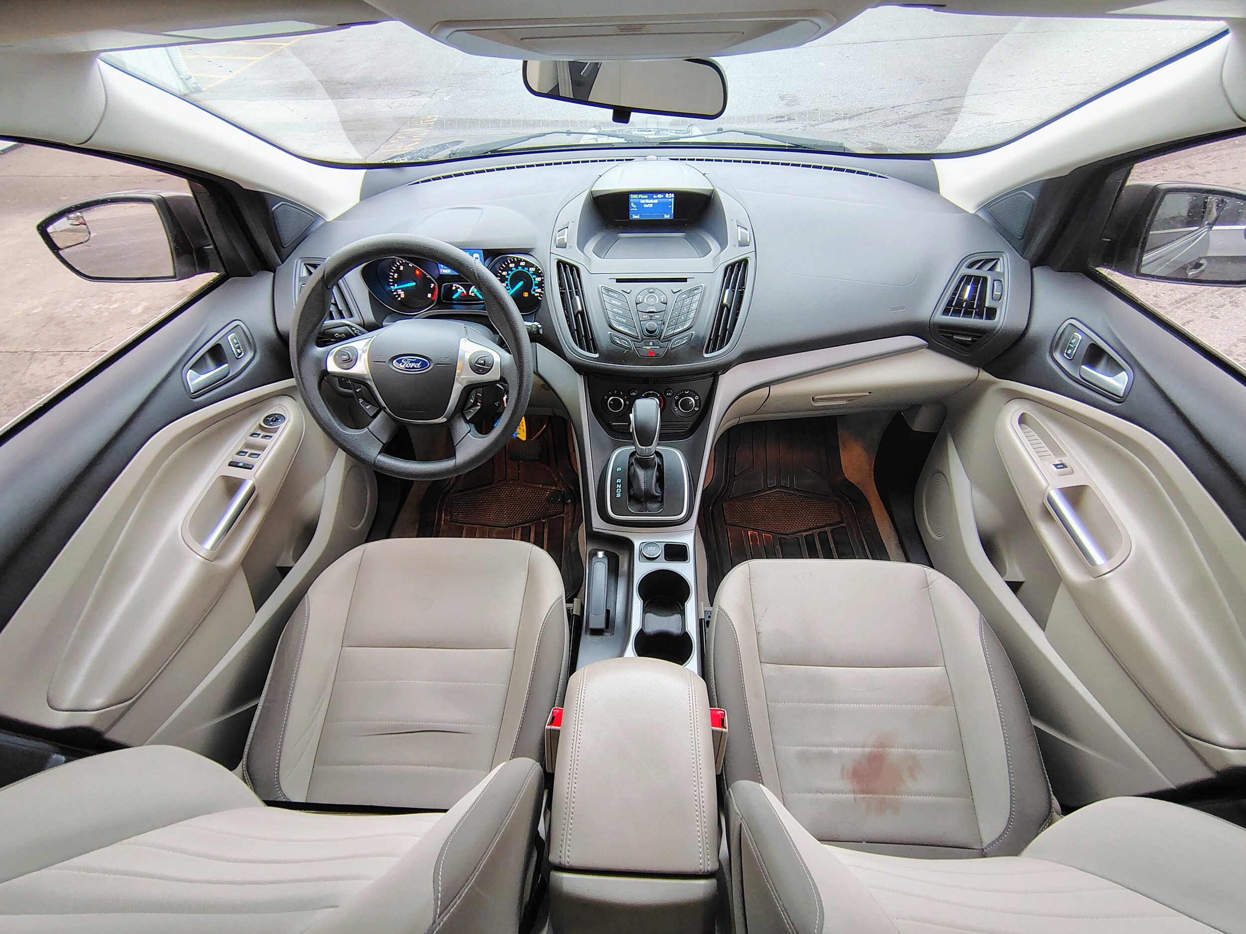 2014 Ford Escape SE photo 2