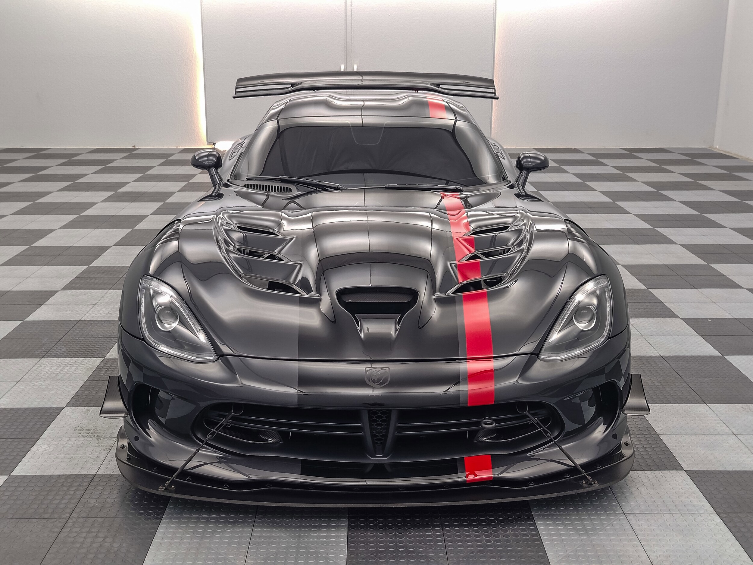 2016 Dodge Viper GTC ACR photo 3