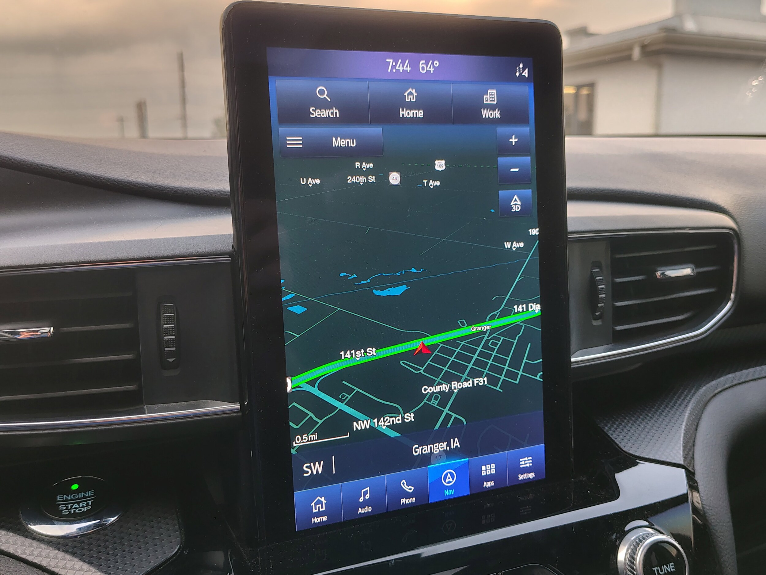 2021 Ford Explorer ST photo 4