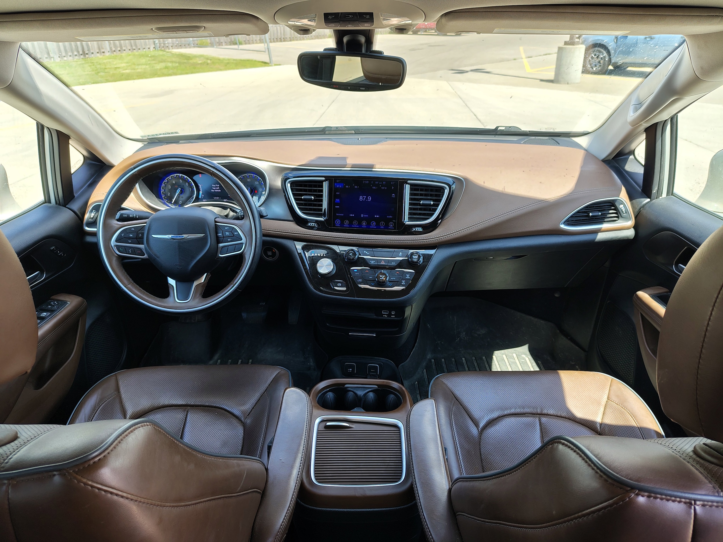 Used 2017 Chrysler Pacifica Limited with VIN 2C4RC1GG5HR599633 for sale in Granger, IA