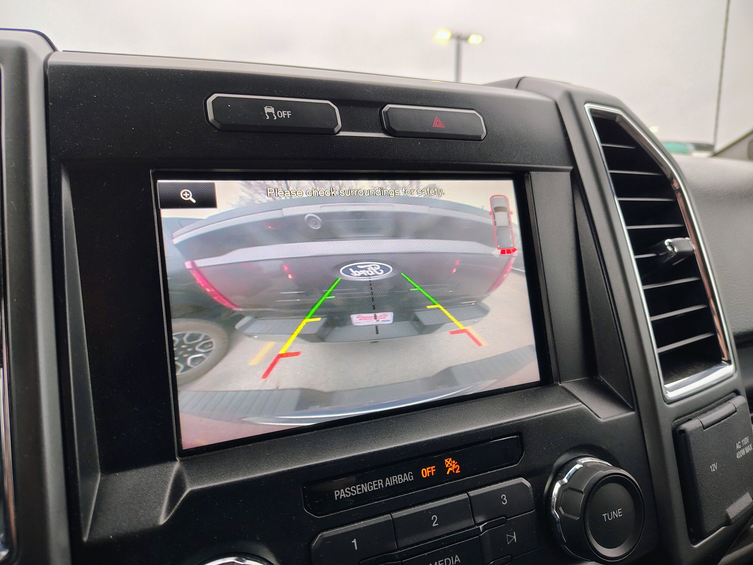 2015 Ford F-150 XLT photo 3