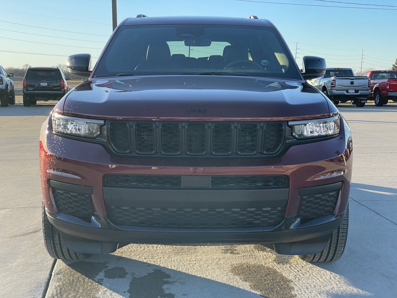 2025 Jeep Grand Cherokee L photo 4