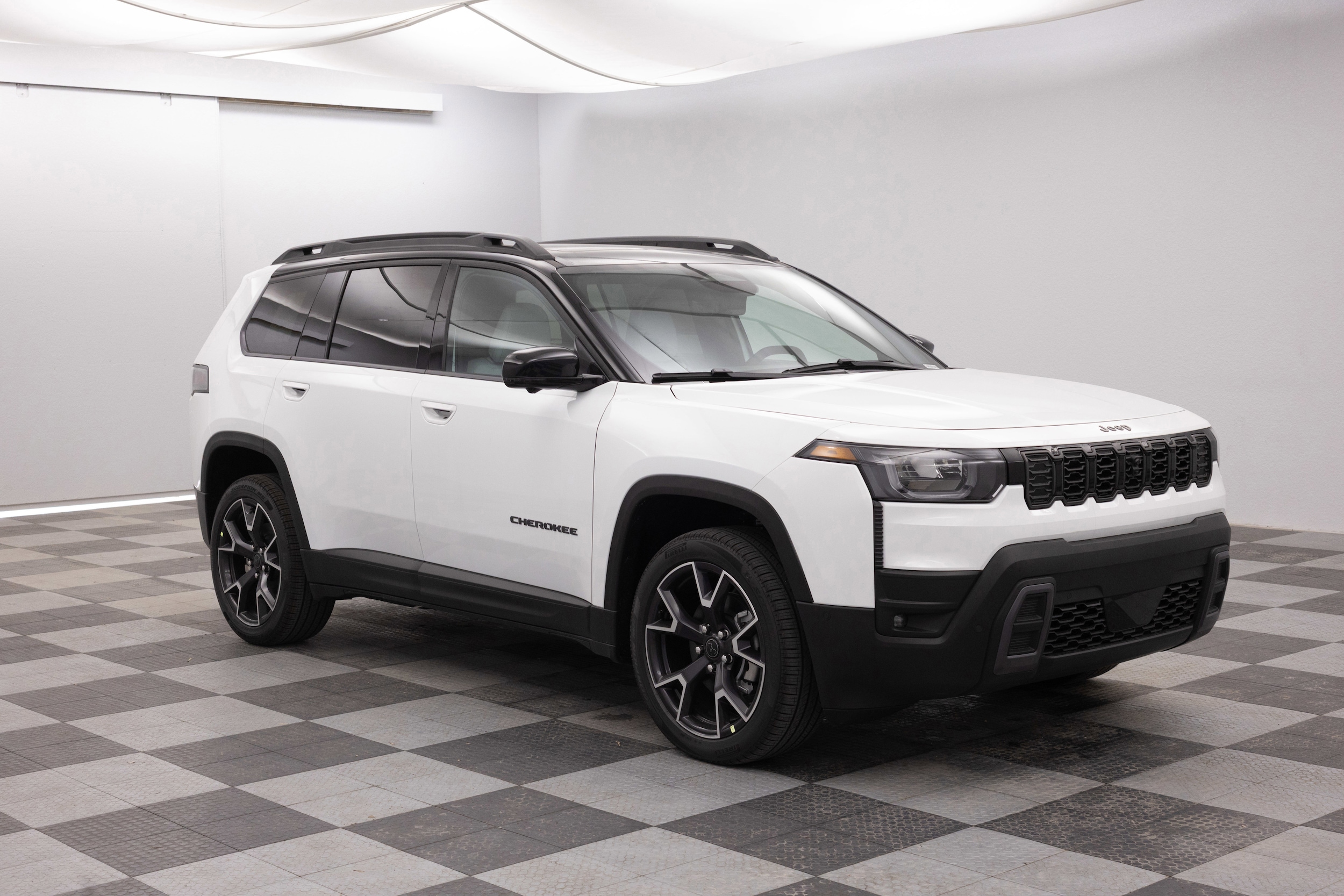2026 Jeep Cherokee Overland HEV 4X4's photo