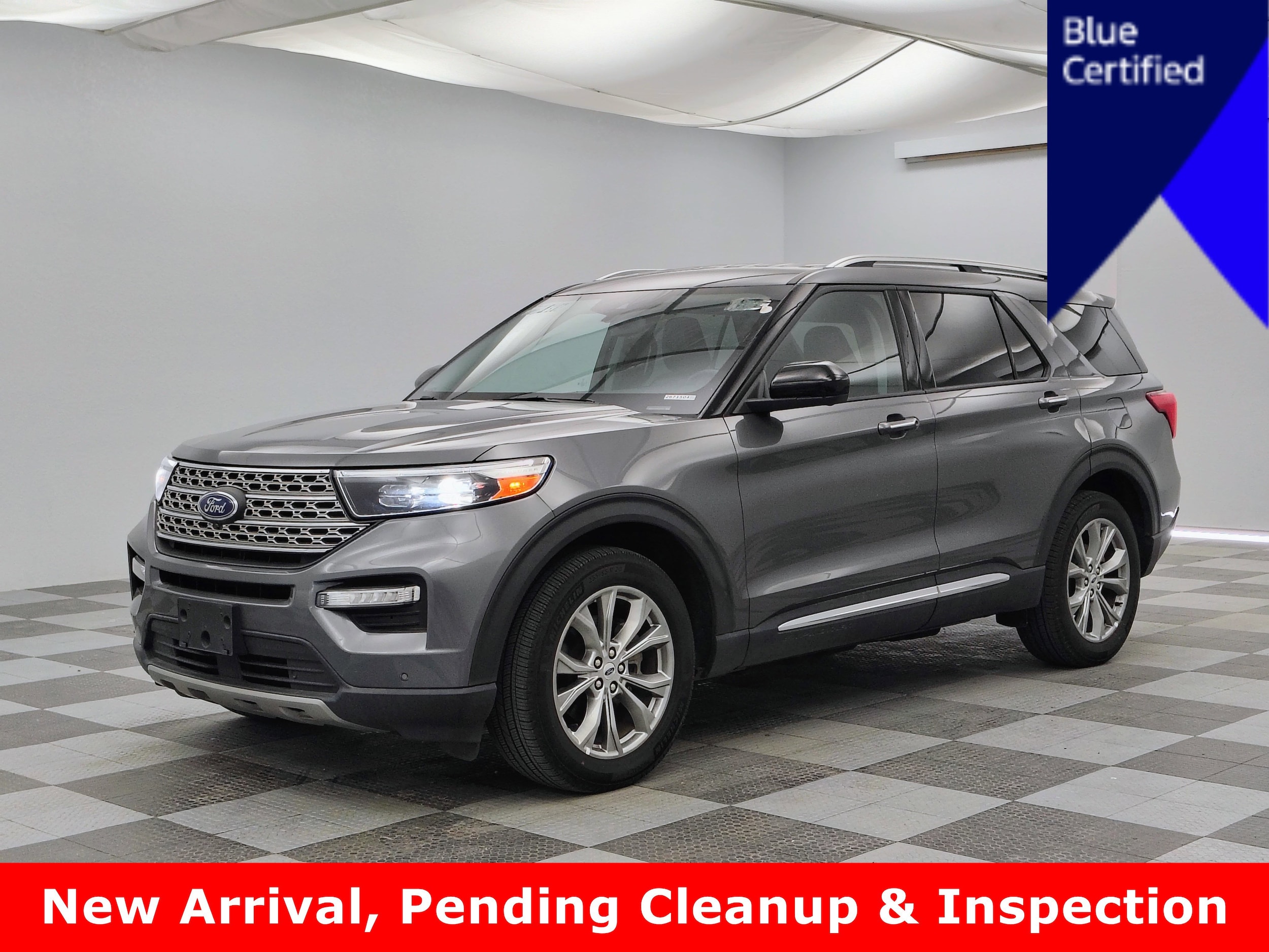 2023 Ford Explorer Limited 4WD's photo