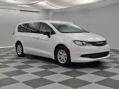 2025 Chrysler Voyager LX Van