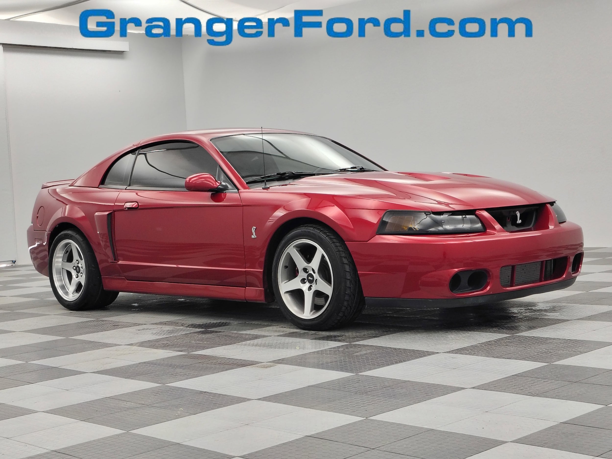 2003 Ford Mustang Cobra SVT's photo