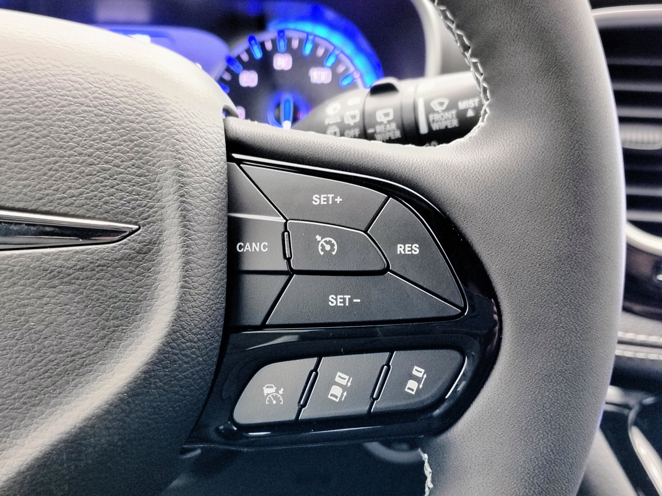 2026 Chrysler Pacifica Select - Photo 37