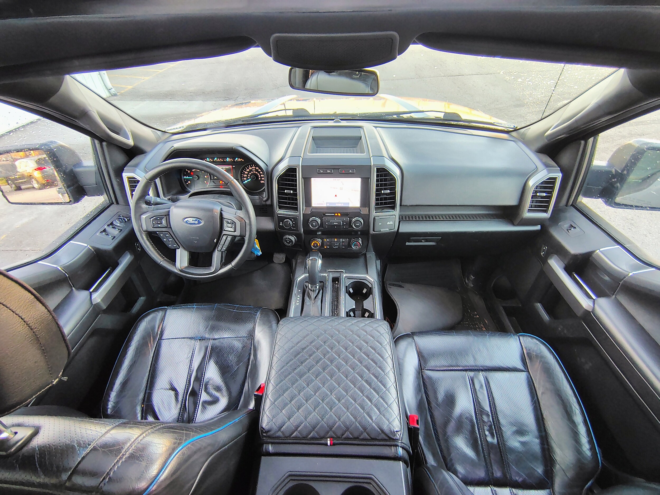 2020 Ford F-150 XLT photo 2