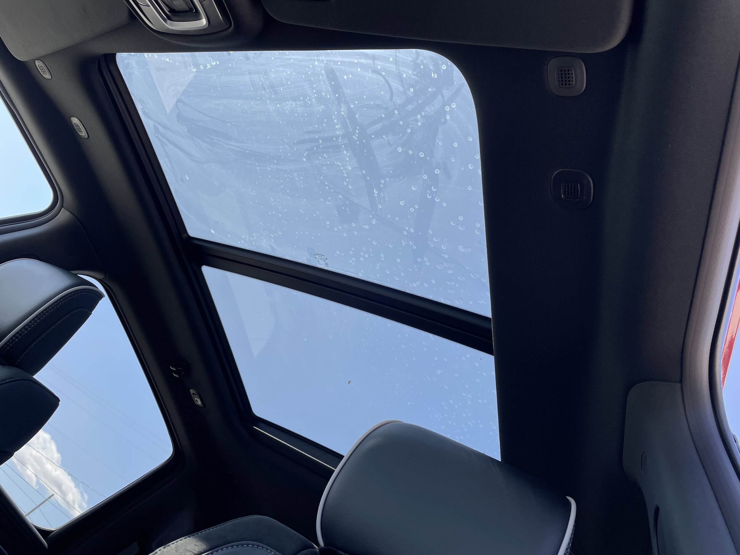 2025 Ram 1500 Laramie photo 3
