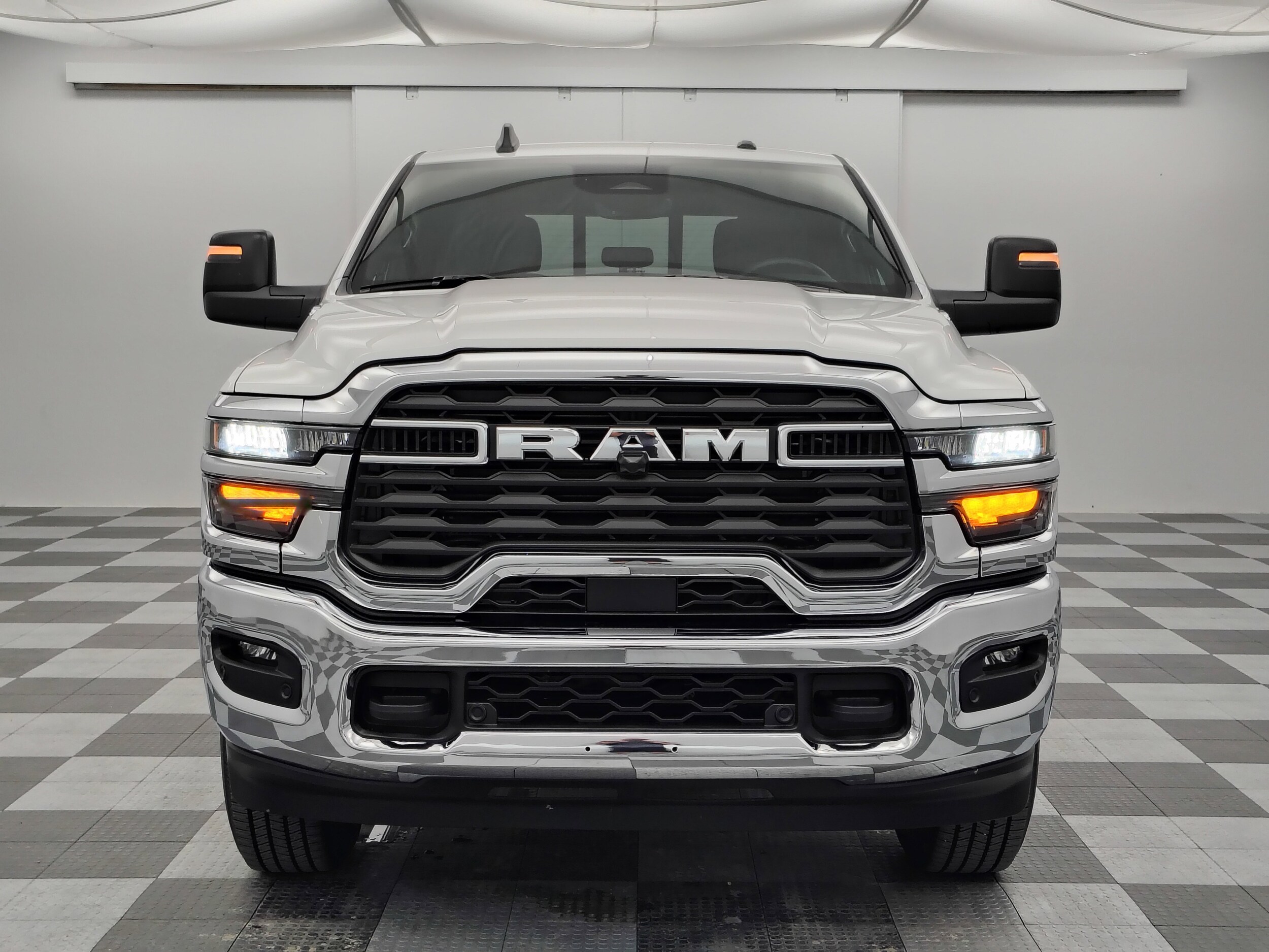2026 Ram 2500 Tradesman photo 3