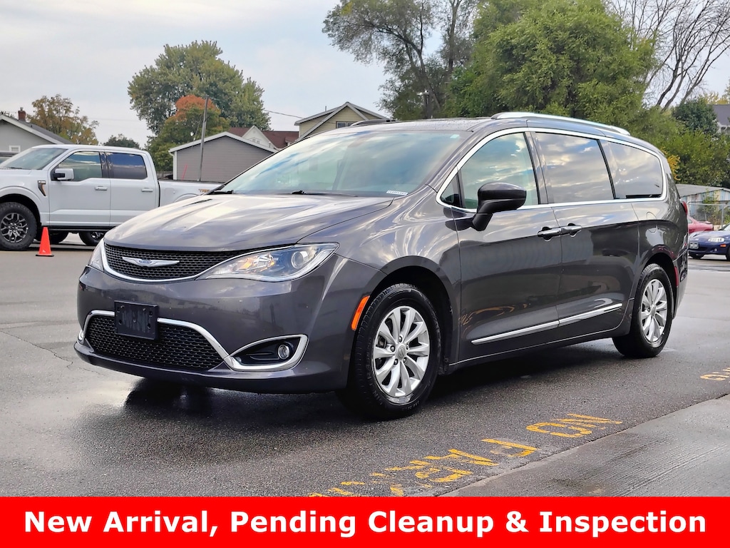 Used 2018 Chrysler Pacifica Touring L Plus Van