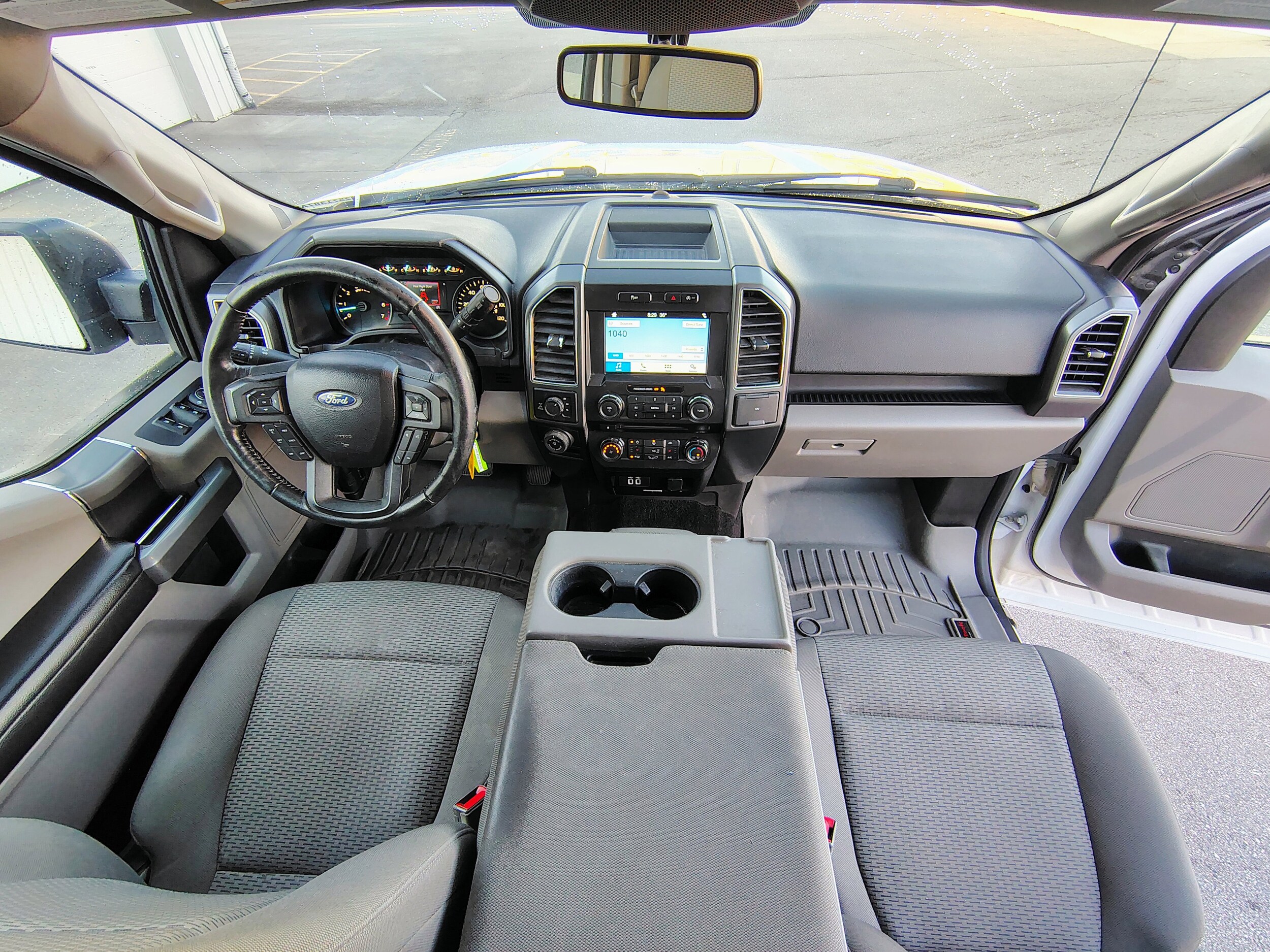 2018 Ford F-150 XLT photo 2