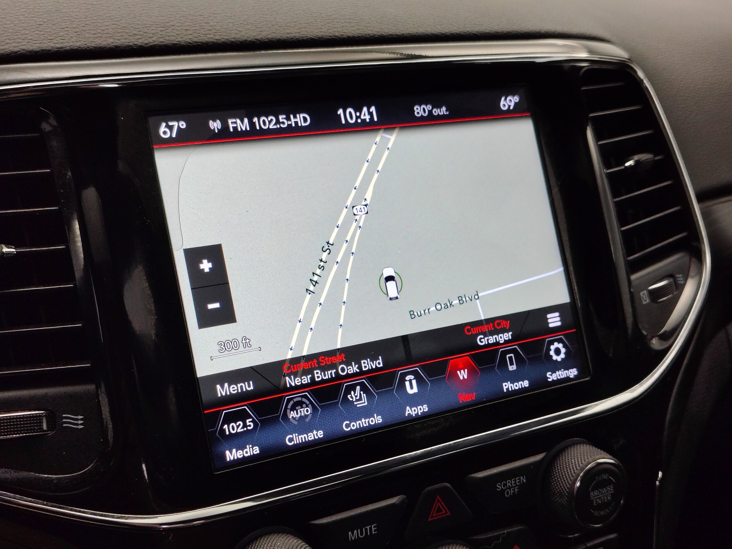 2020 Jeep Grand Cherokee Altitude photo 3