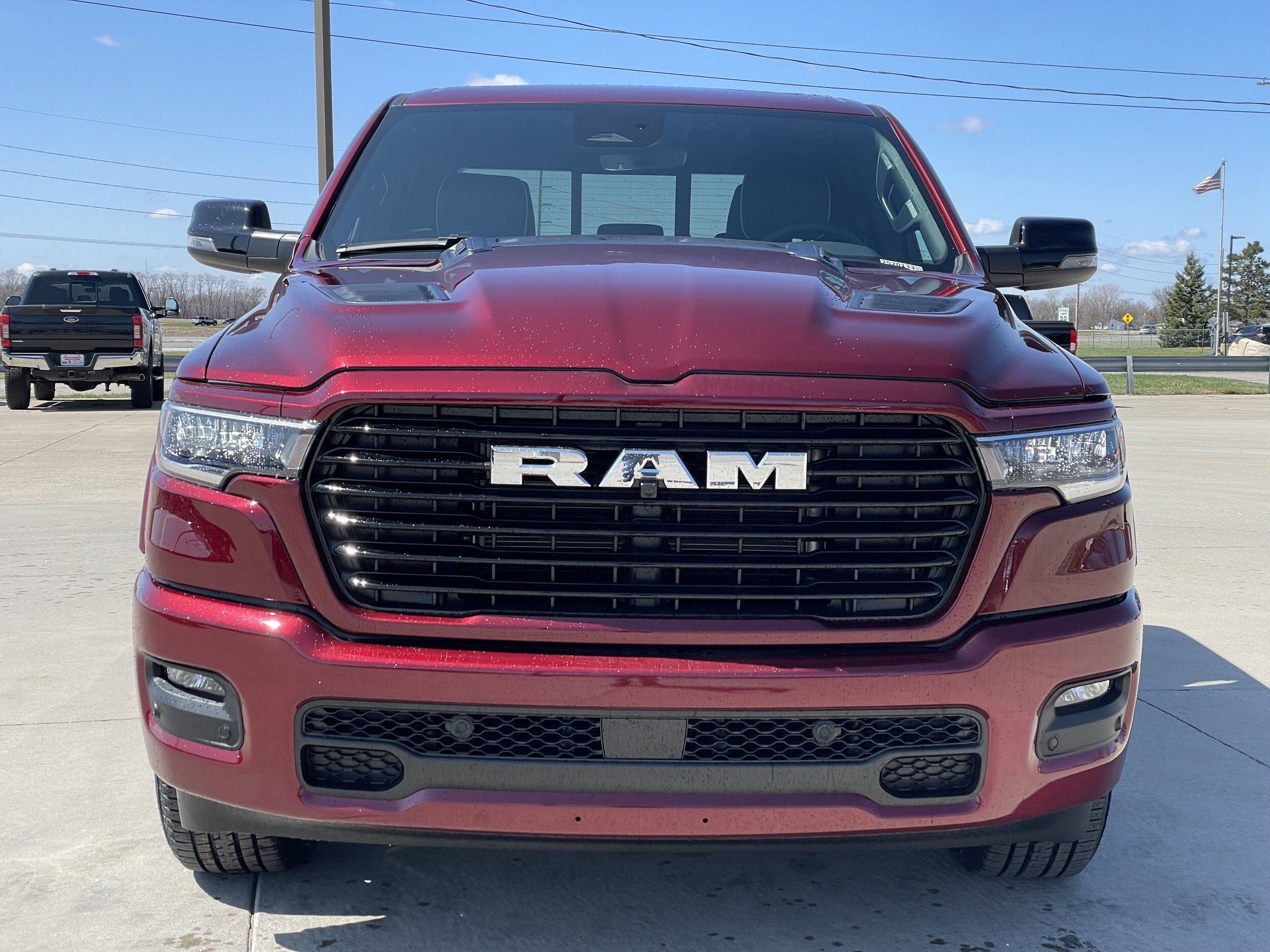 2025 Ram 1500 Laramie photo 4