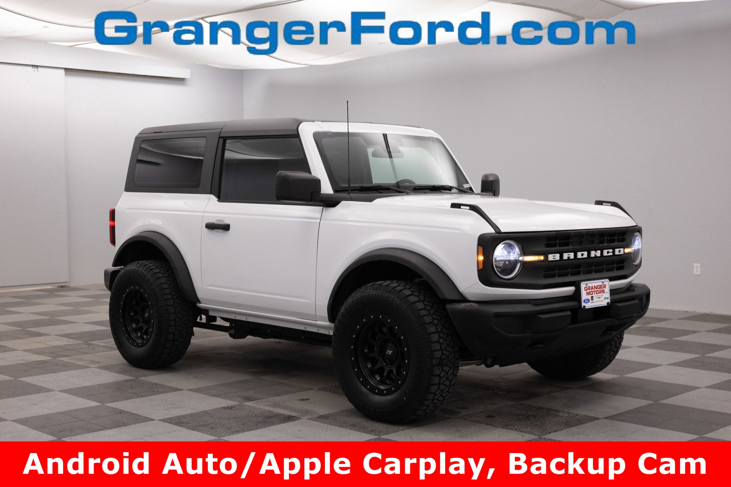 2025 Ford Bronco Base 4x4's photo