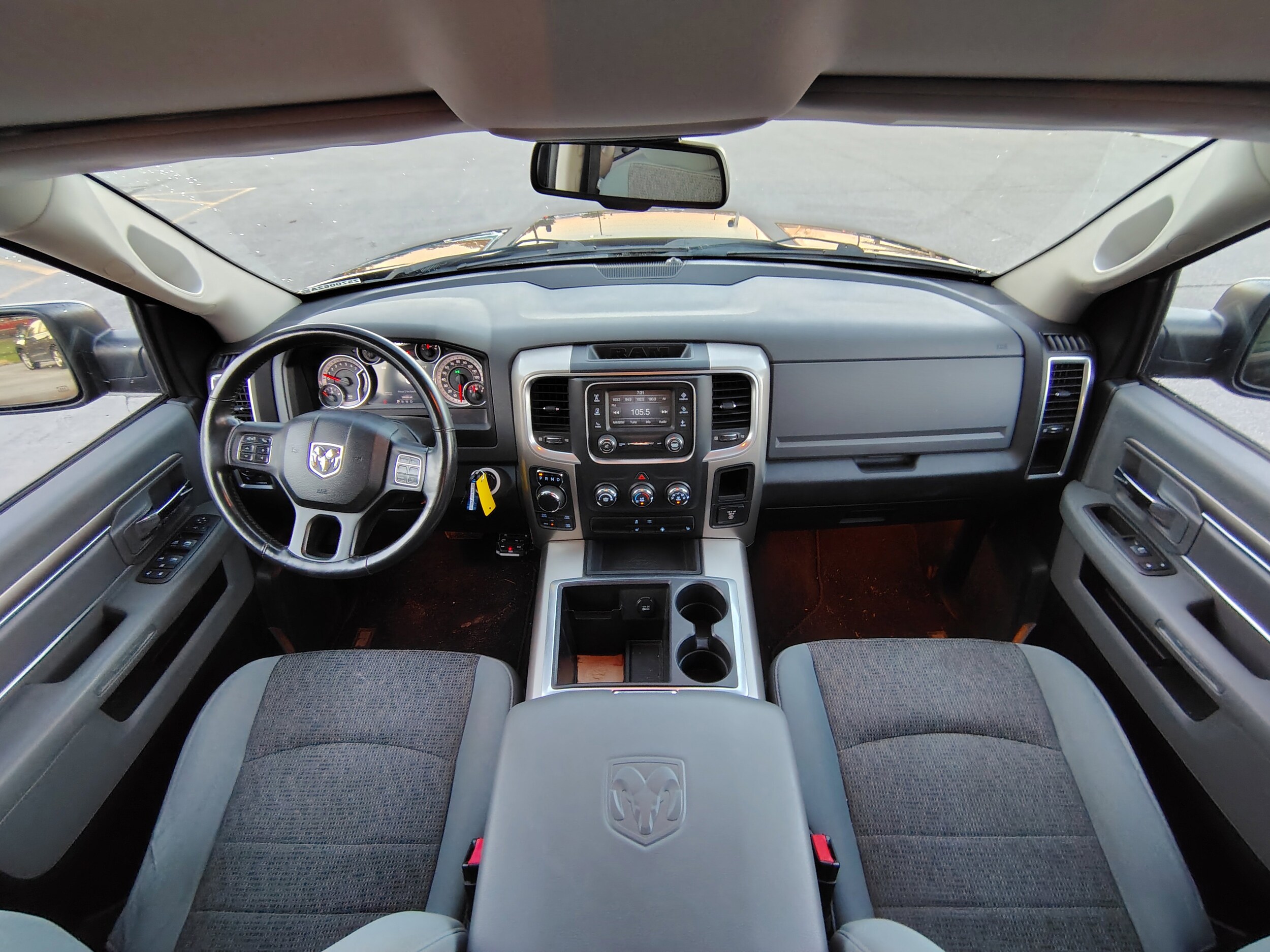2014 Ram 1500 Big Horn photo 2