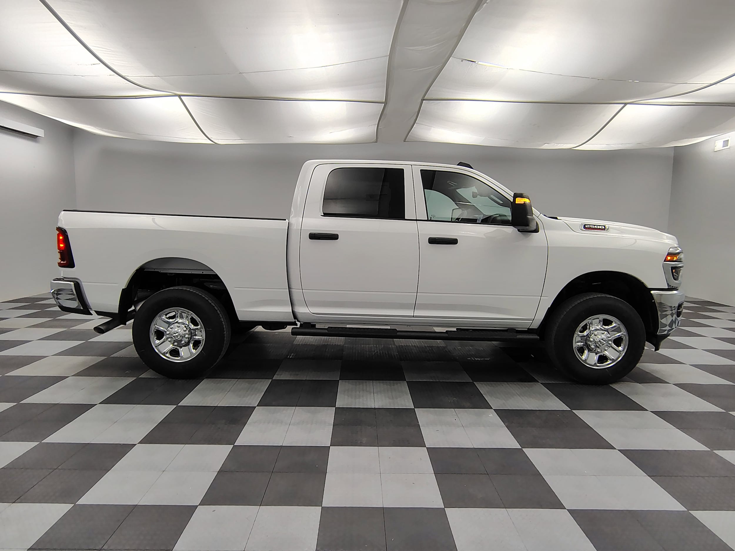 2026 RAM 2500 Tradesman - Photo 12