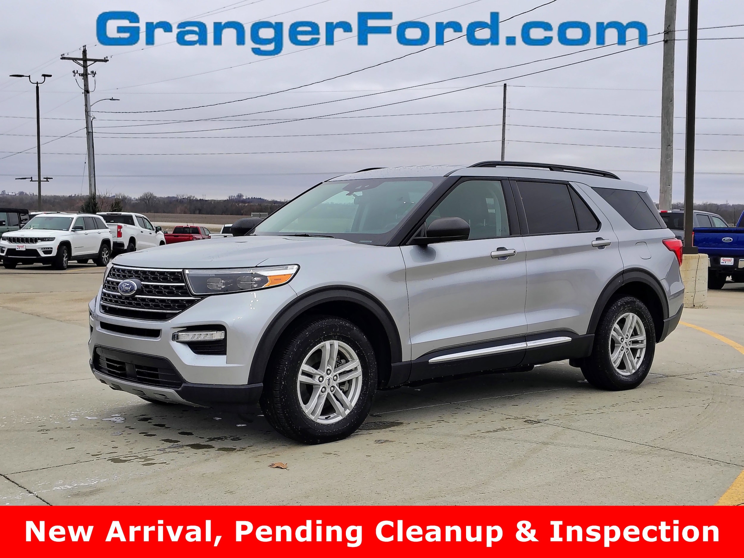 2023 Ford Explorer XLT's photo