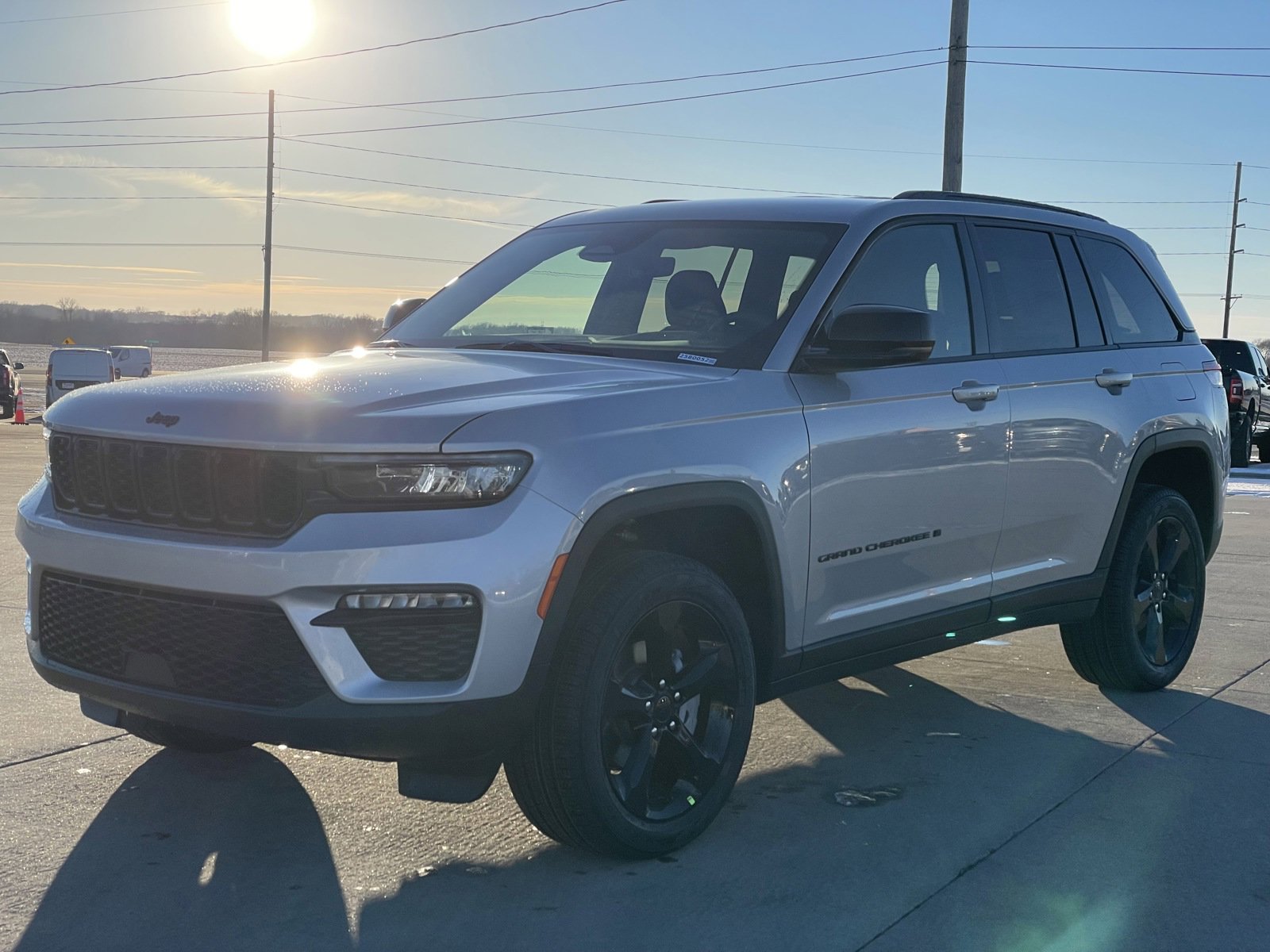 2025 Jeep Grand Cherokee Limited photo 4