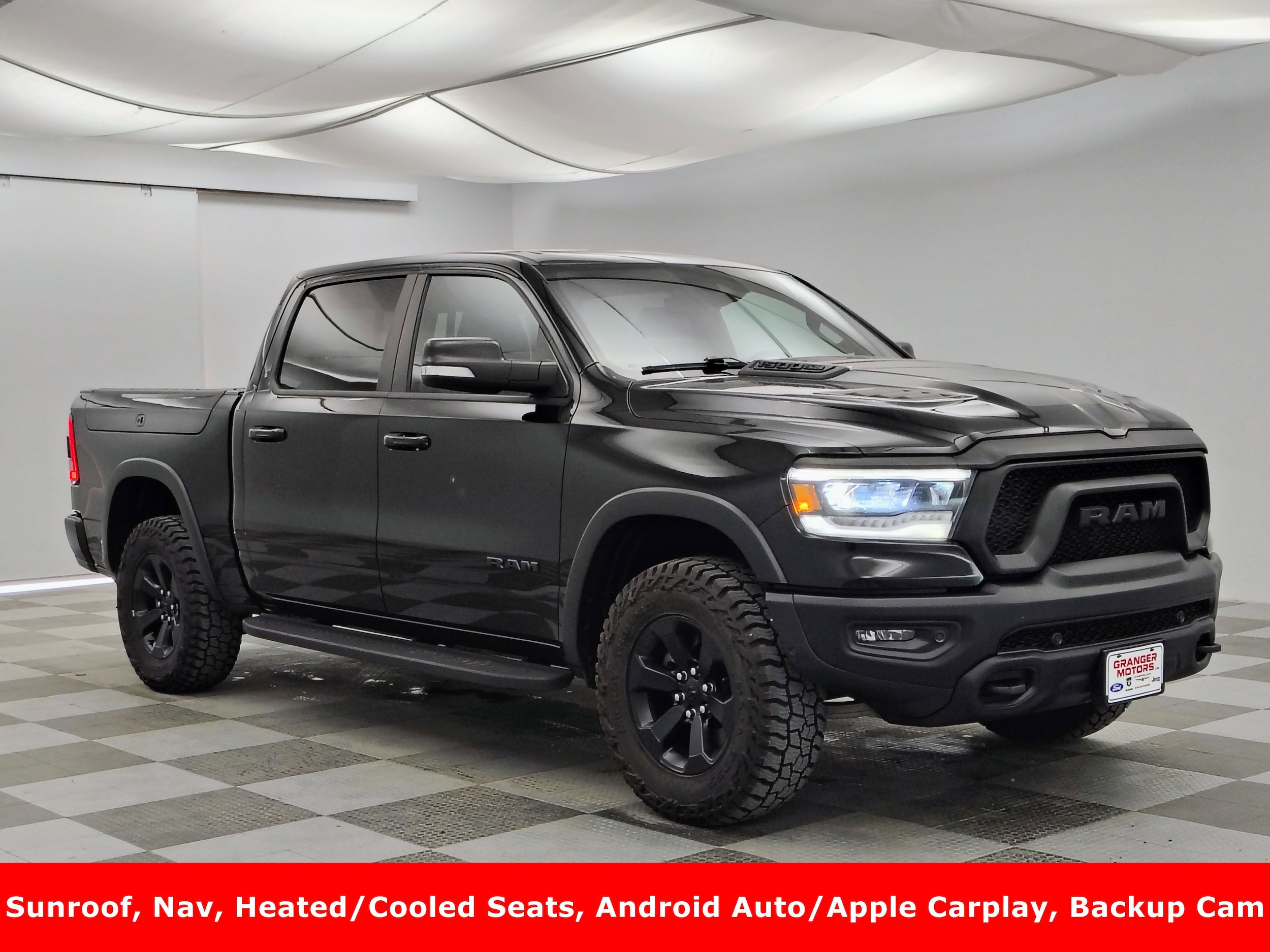 2020 RAM 1500 Rebel 4x4 Crew Cab 5'7's photo