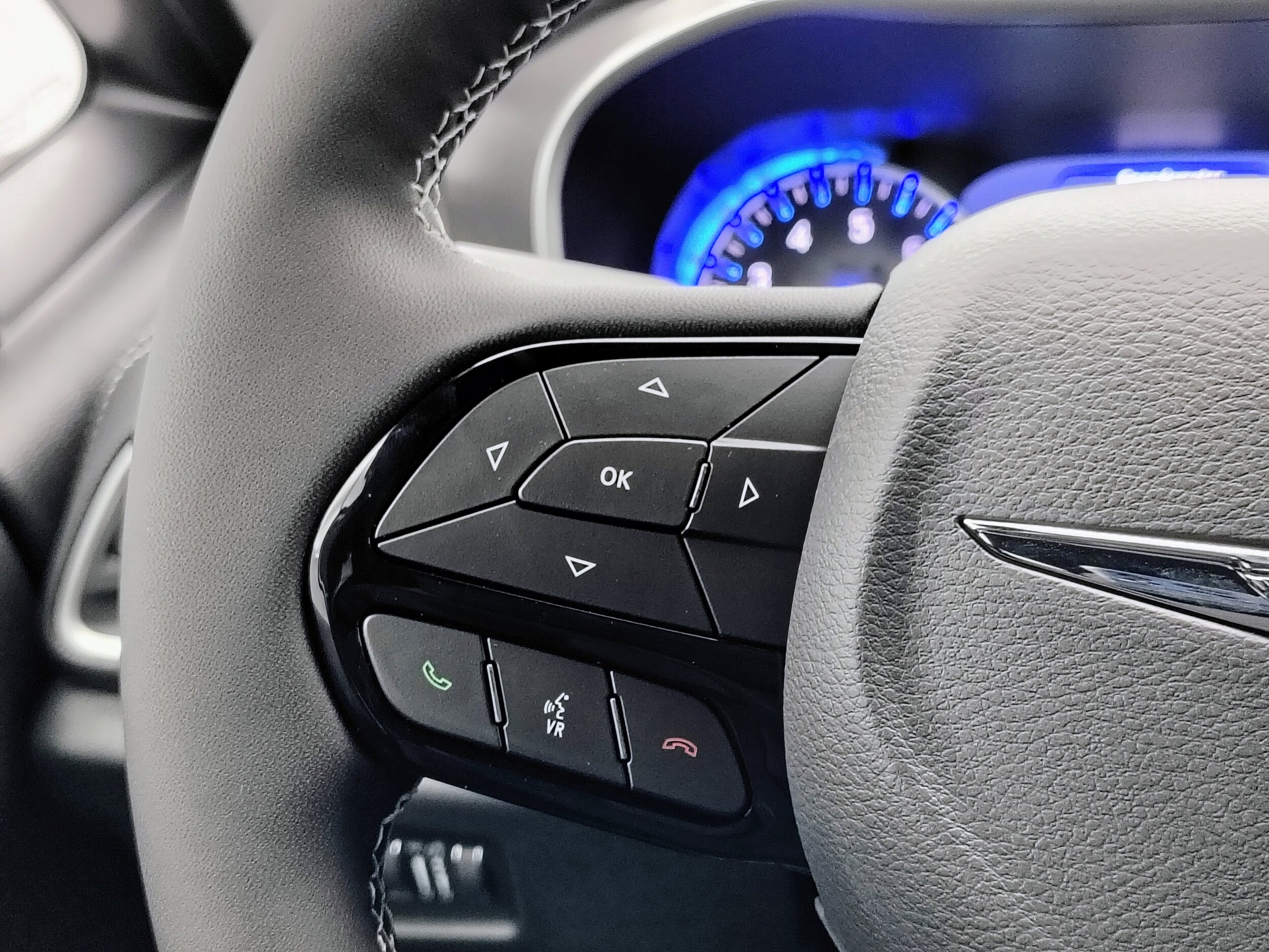 2026 Chrysler Pacifica Select - Photo 36