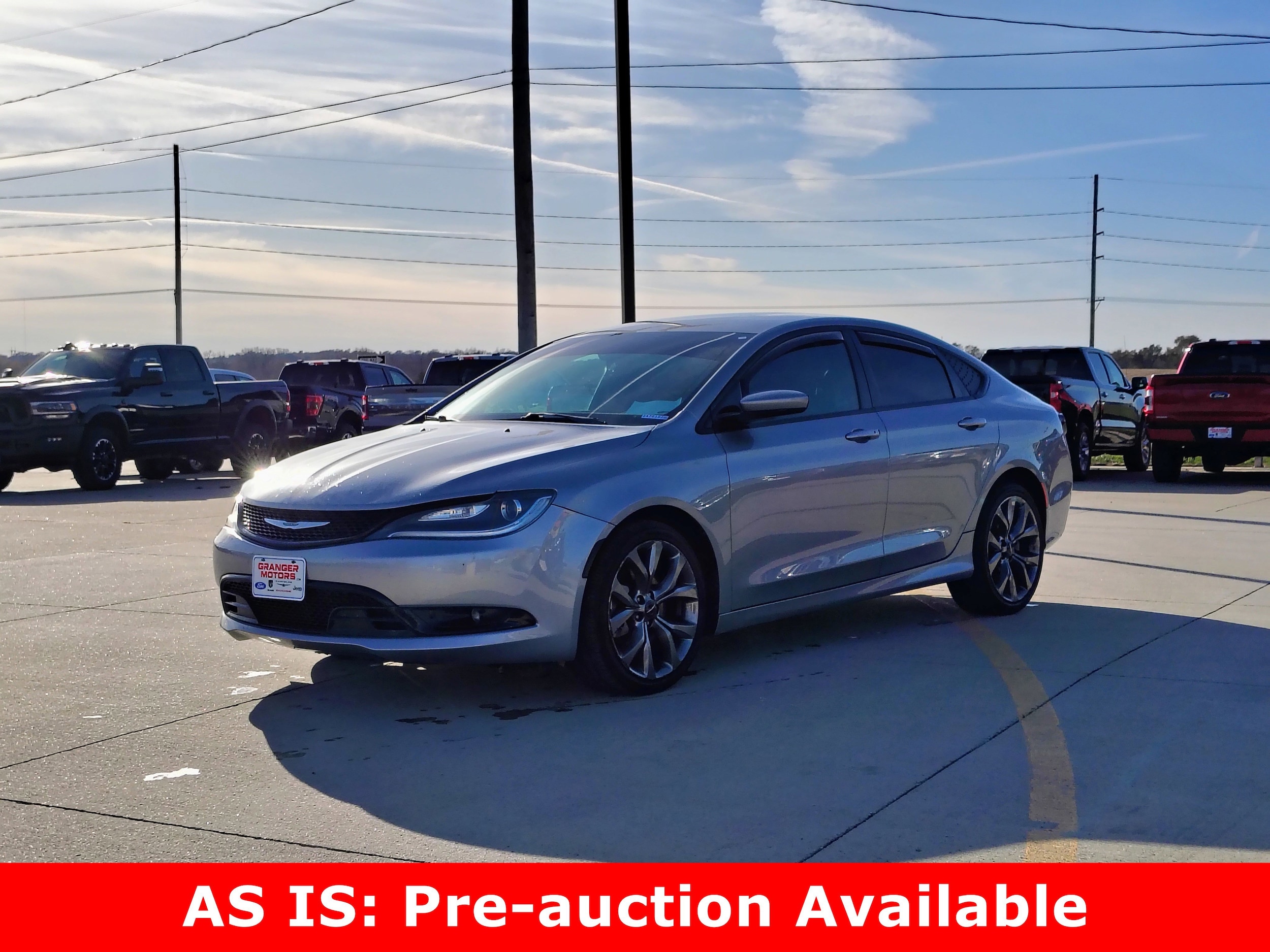 2015 Chrysler 200 S's photo