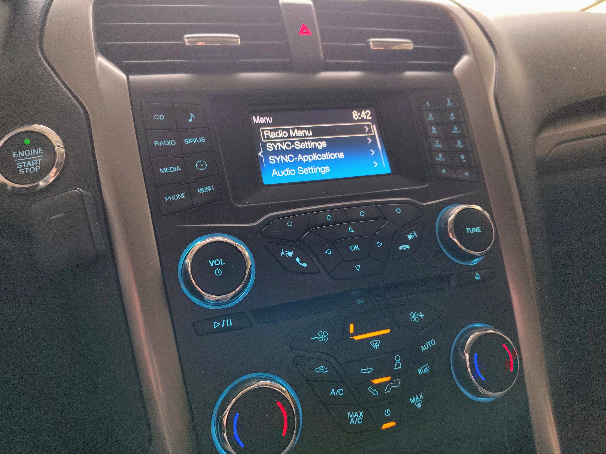 2017 Ford Fusion Hybrid SE photo 3