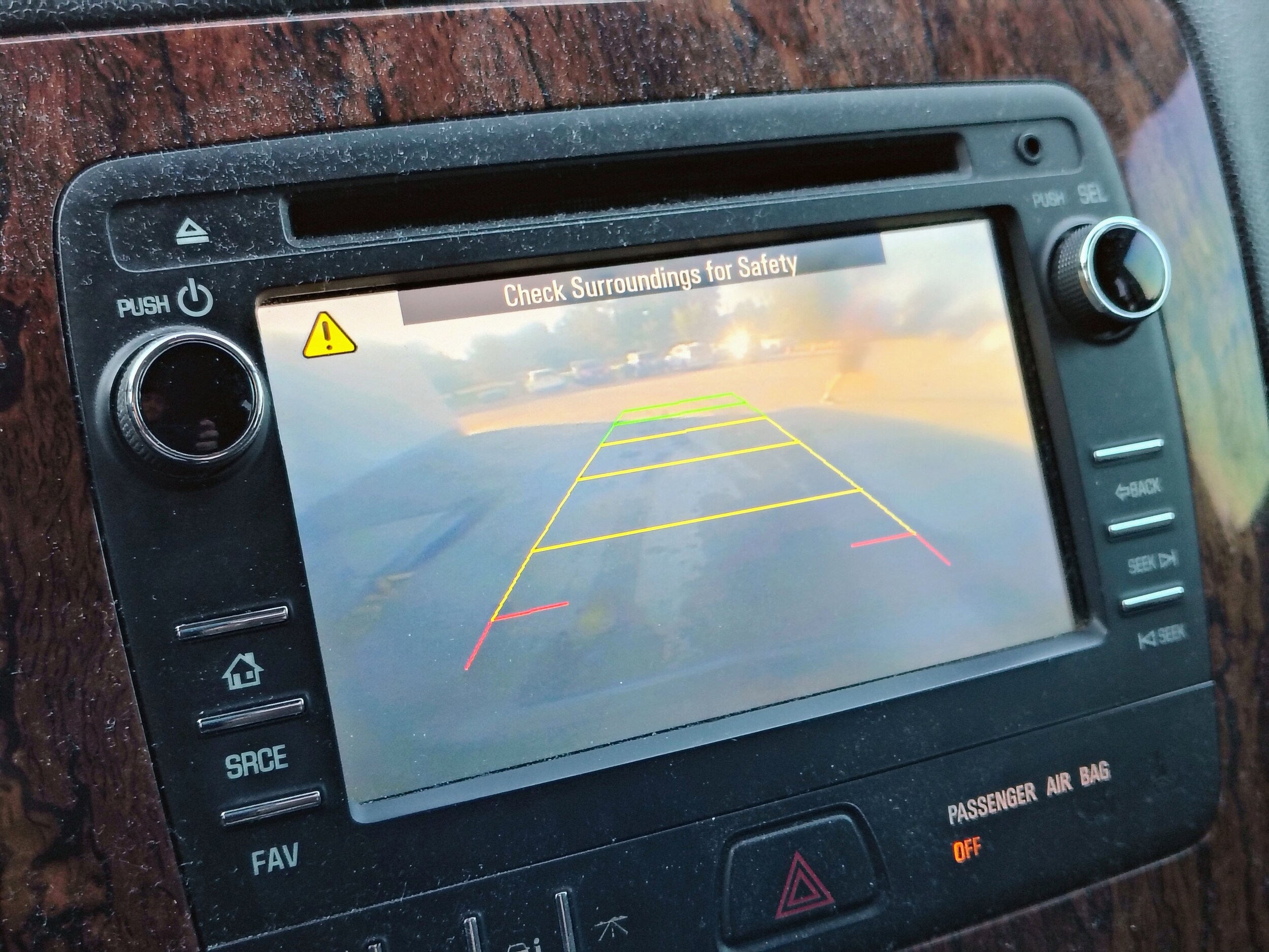 2013 Chevrolet Traverse 1LT photo 2