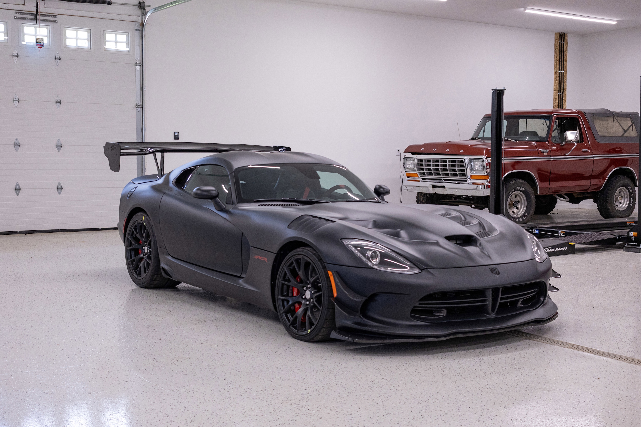 2017 Dodge Viper GTC's photo