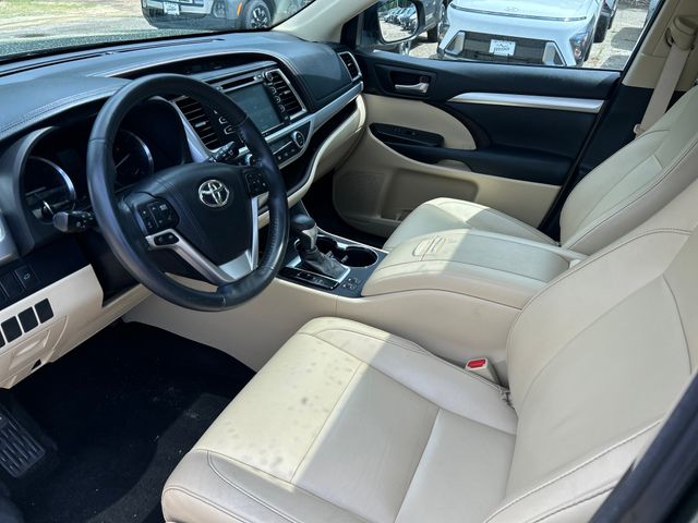 2015 Toyota Highlander XLE - Photo 14