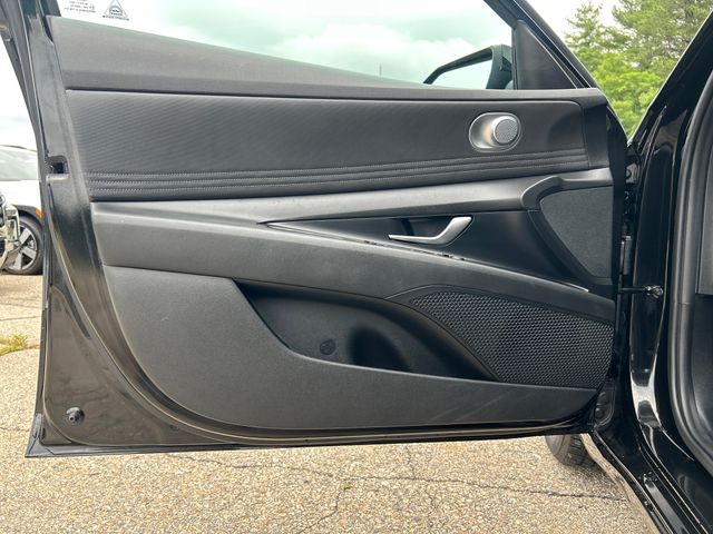 2021 Hyundai Elantra SEL - Photo 13