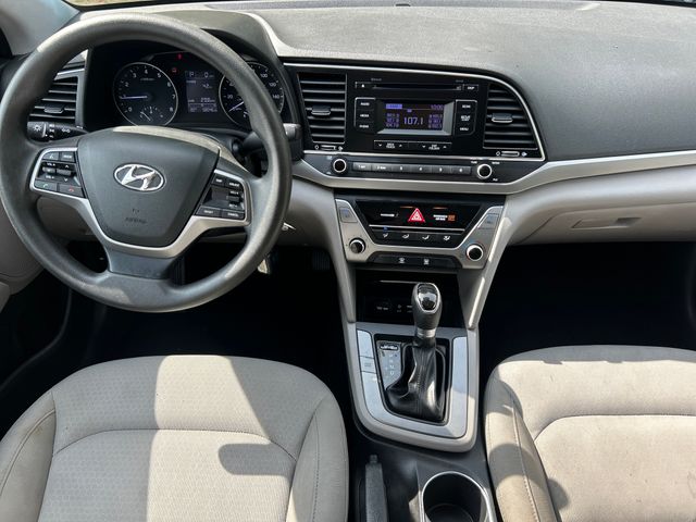 2017 Hyundai Elantra SE - Photo 17