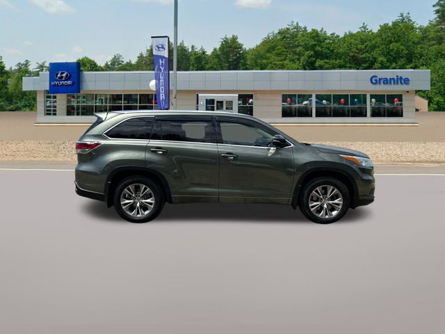 2015 Toyota Highlander XLE - Photo 6