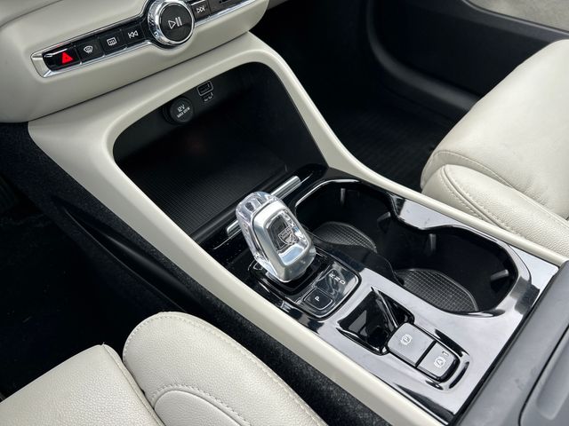 2021 Volvo XC40 Inscription - Photo 13