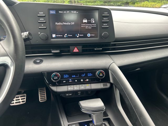 2025 Hyundai Elantra SEL - Photo 19