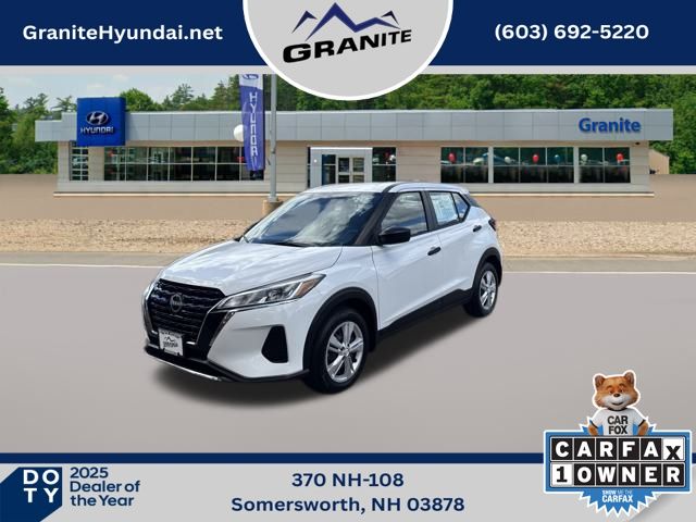 2024 Nissan Kicks S's photo