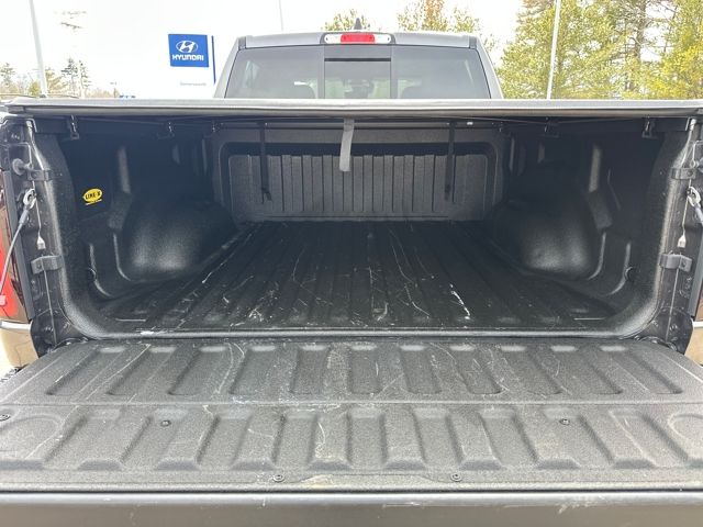 2025 RAM Ram 1500 Pickup Warlock - Photo 21