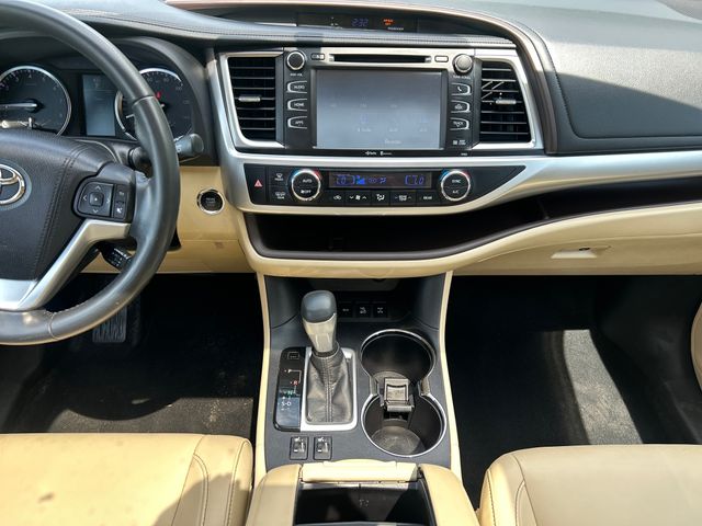 2015 Toyota Highlander XLE - Photo 19