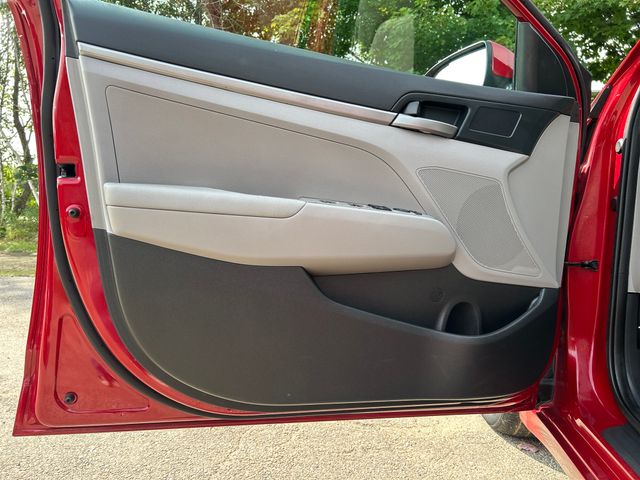 2017 Hyundai Elantra SE - Photo 12