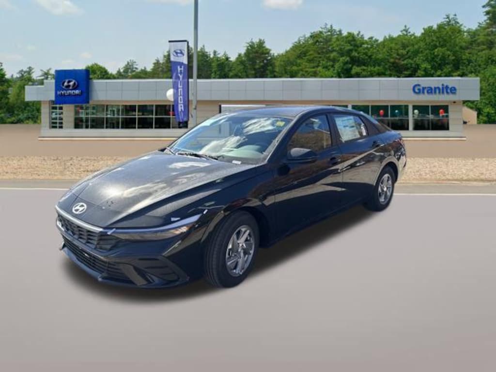New 2026 Hyundai Elantra SE Sedan