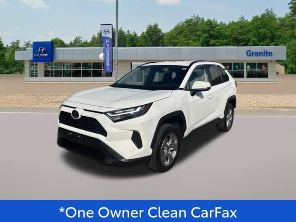 Used 2022 Toyota RAV4 XLE SUV