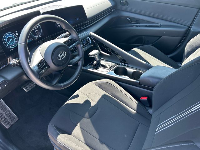2025 Hyundai Elantra Blue - Photo 13
