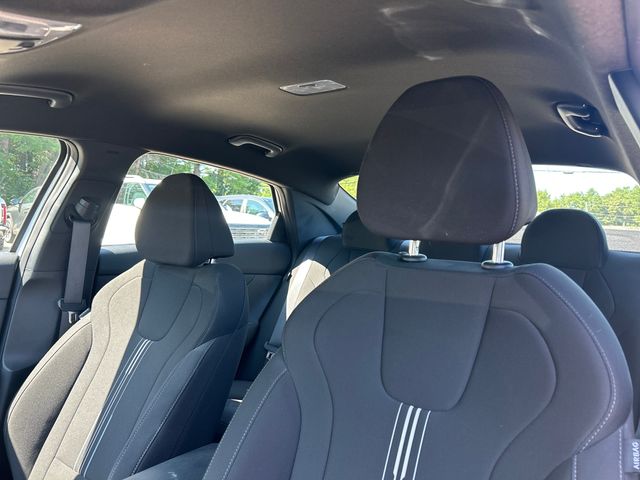 2025 Hyundai Elantra Blue - Photo 21