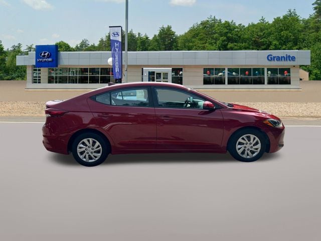 2017 Hyundai Elantra SE - Photo 6
