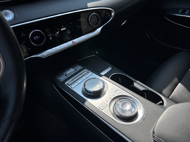 2025 GENESIS GV70 Standard - Photo 15