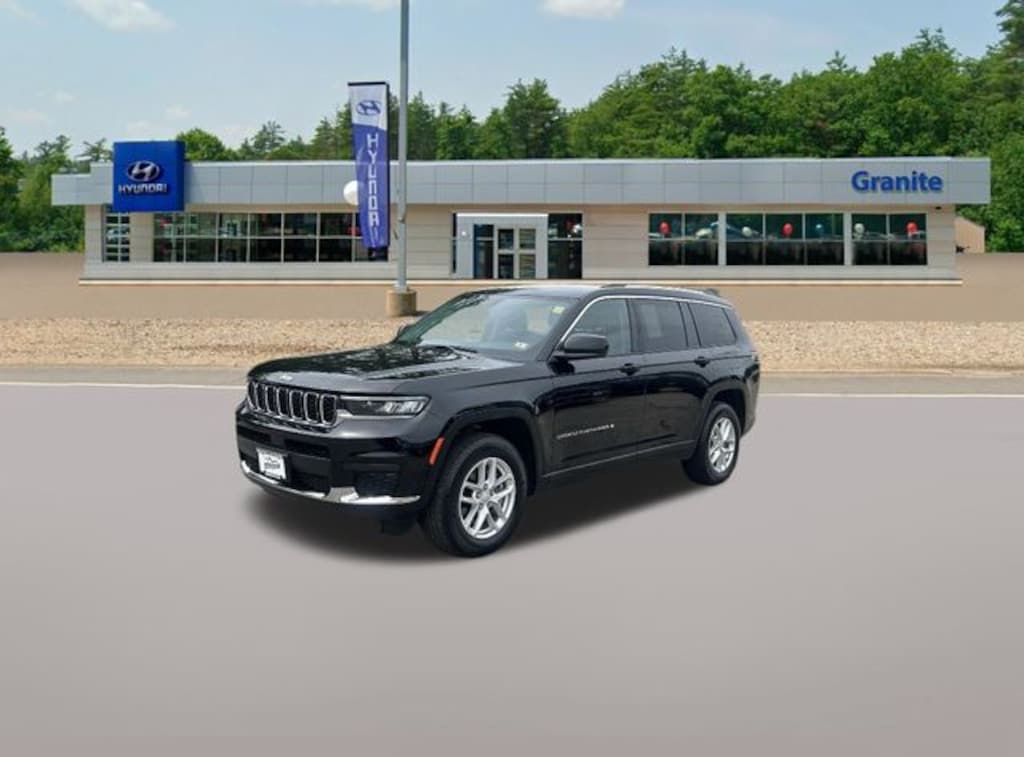 Used 2024 Jeep Grand Cherokee L Laredo SUV