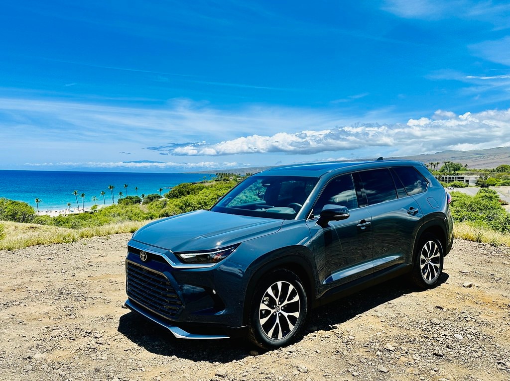 The exterior of the Toyota Highlander