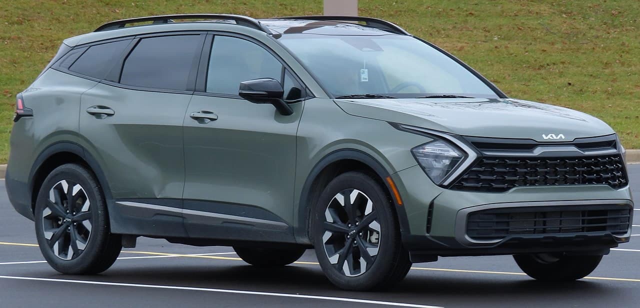 2024 Kia Sportage parked